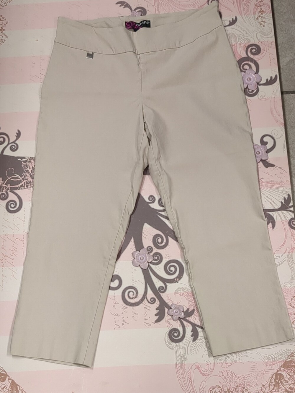 Peck & Peck Light Tan Cropped Pants